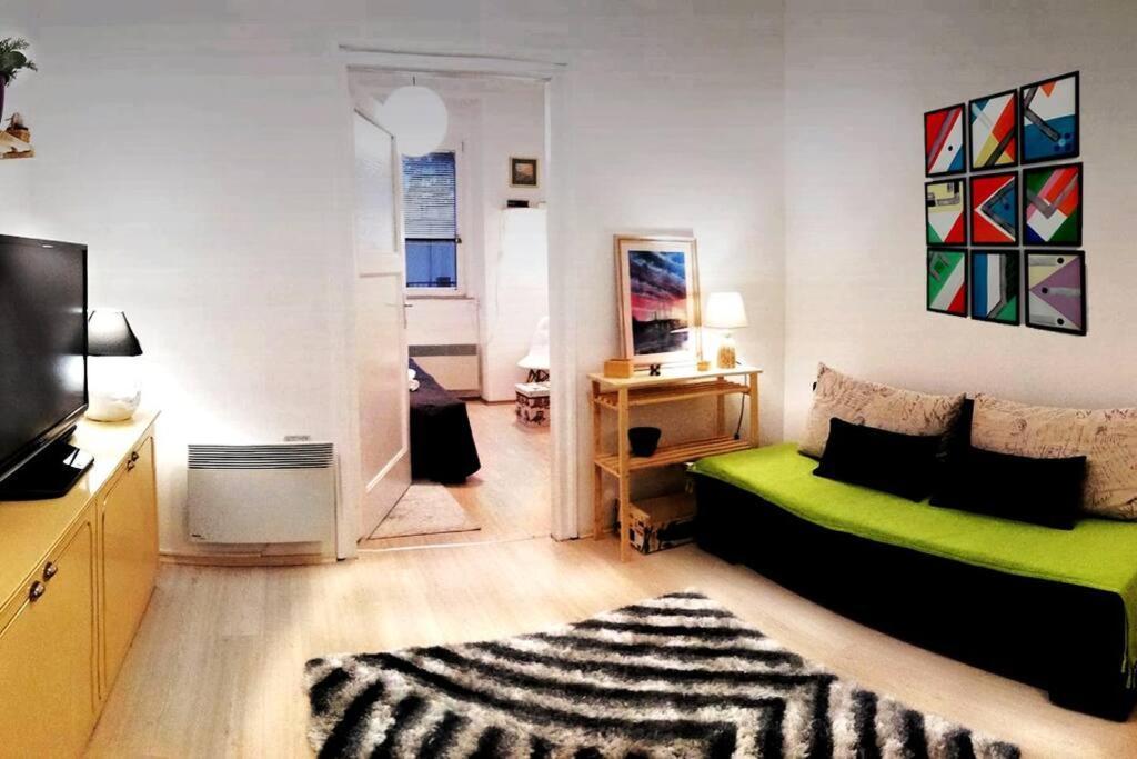 Апартаменты Atelier 12, Feeling Like An Artist! Promo Price Белград Экстерьер фото